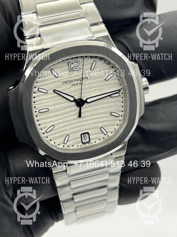 Товар Patek Philippe Nautilus 35mm 7118/1A-010 White Фото 4 - Patek Philippe Nautilus 35mm 7118/1A-010 White