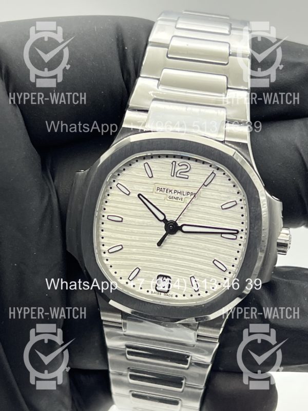 Товар Patek Philippe Nautilus 35mm 7118/1A-010 White Фото 7 - Patek Philippe Nautilus 35mm 7118/1A-010 White