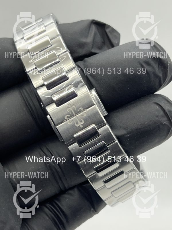 Товар Patek Philippe Nautilus 35mm 7118/1A-010 White Фото 13 - Patek Philippe Nautilus 35mm 7118/1A-010 White