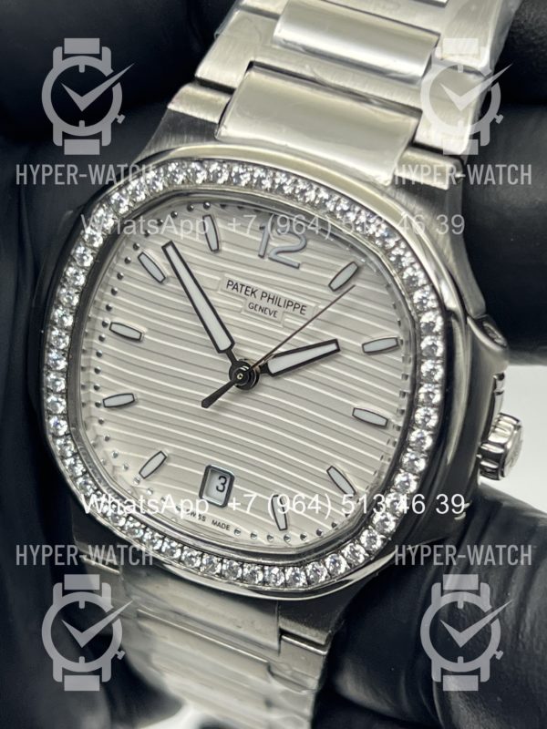 Товар Patek Philippe Nautilus 32mm Art 12347 Фото 2 - Patek Philippe Nautilus 32mm Art 12347