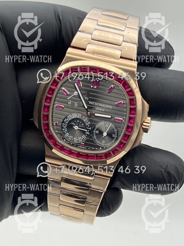 Товар Patek Philippe Nautilus 40mm 5724/12R-001 Фото 3 - Patek Philippe Nautilus 40mm 5724/12R-001